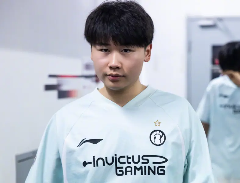 src, 要求转型被 src, 要求转型被