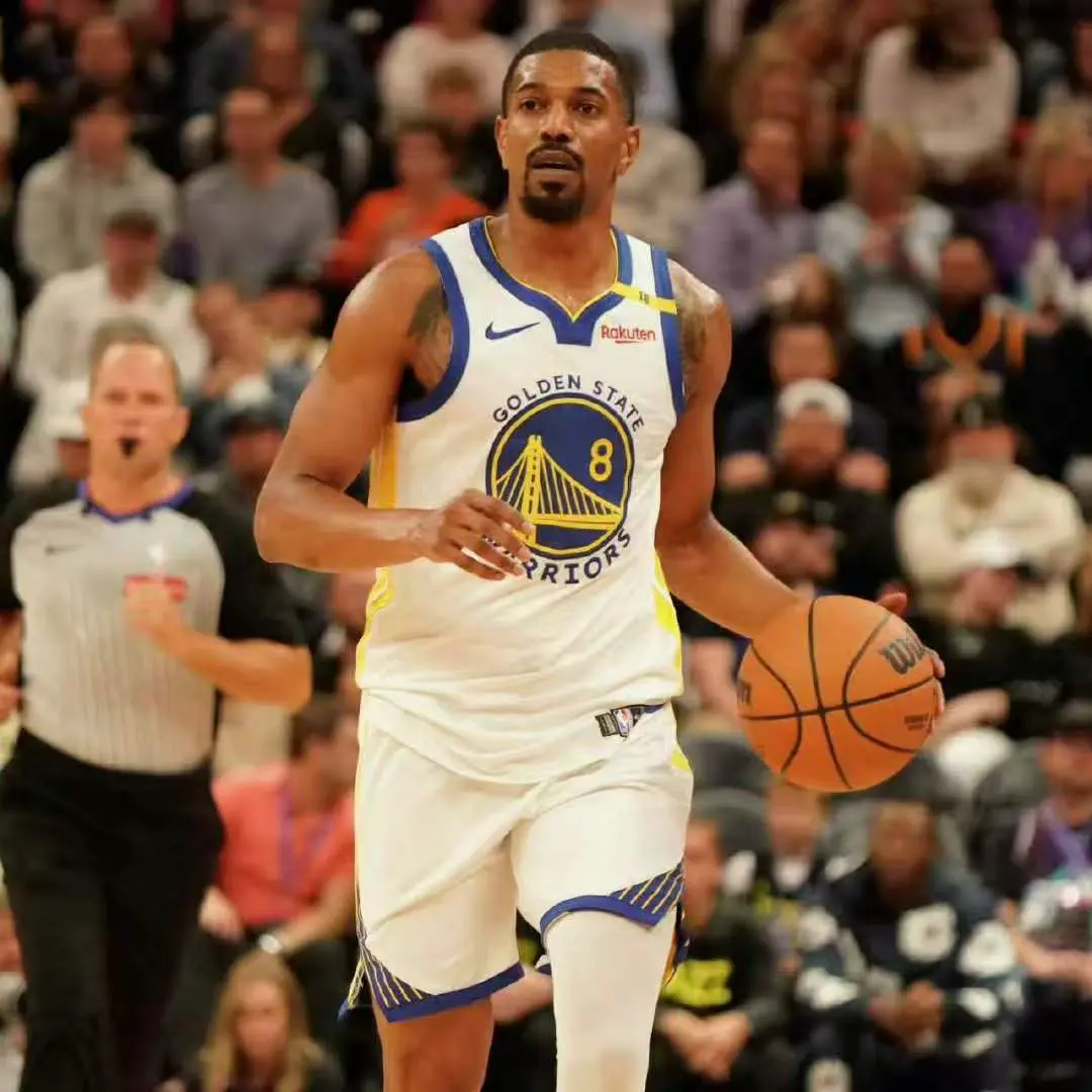 发中锋, 在的勇士和 发中锋, 在的勇士和