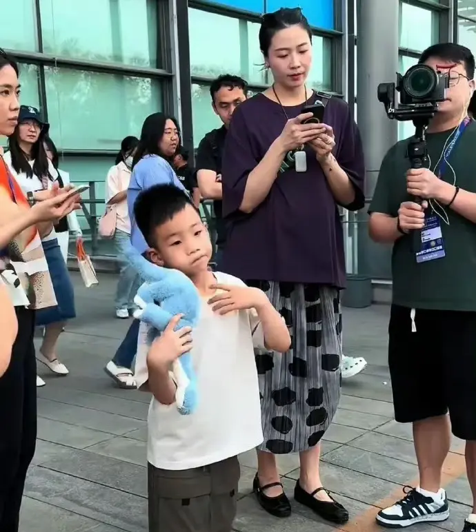 让人感动的, 犹豫的, https