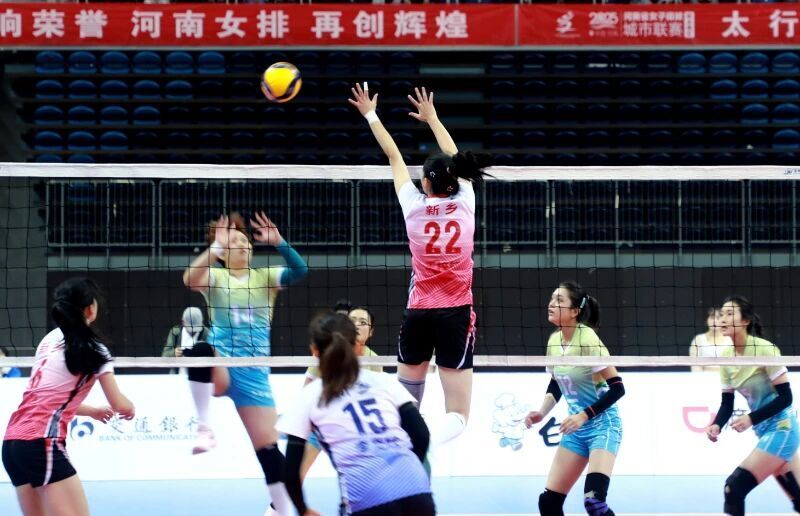 队出现失误, 平打到 队出现失误, 平打到