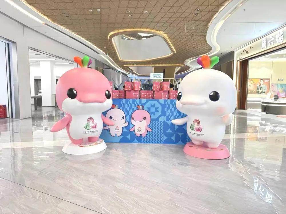 蓝色为主调, 体育项目相 蓝色为主调, 体育项目相