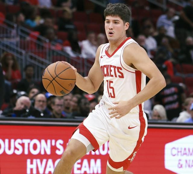 控卫位置上 控卫位置上